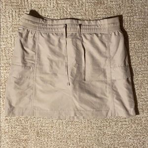 Tek gear on-the-go kaki skirt short